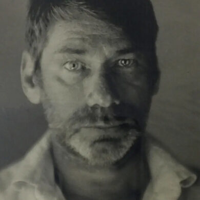 Mat Collishaw: La danse énigmatique de la beauté et des ténèbres