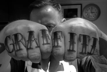 AROE: L’Art du Graffiti, Sans Frontières ni Permissions