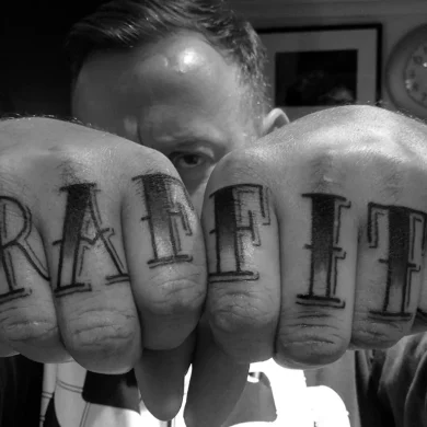 AROE: L’Art du Graffiti, Sans Frontières ni Permissions